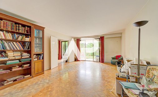 Apartment in Centre Ville, Rueil-Malmaison, France 1