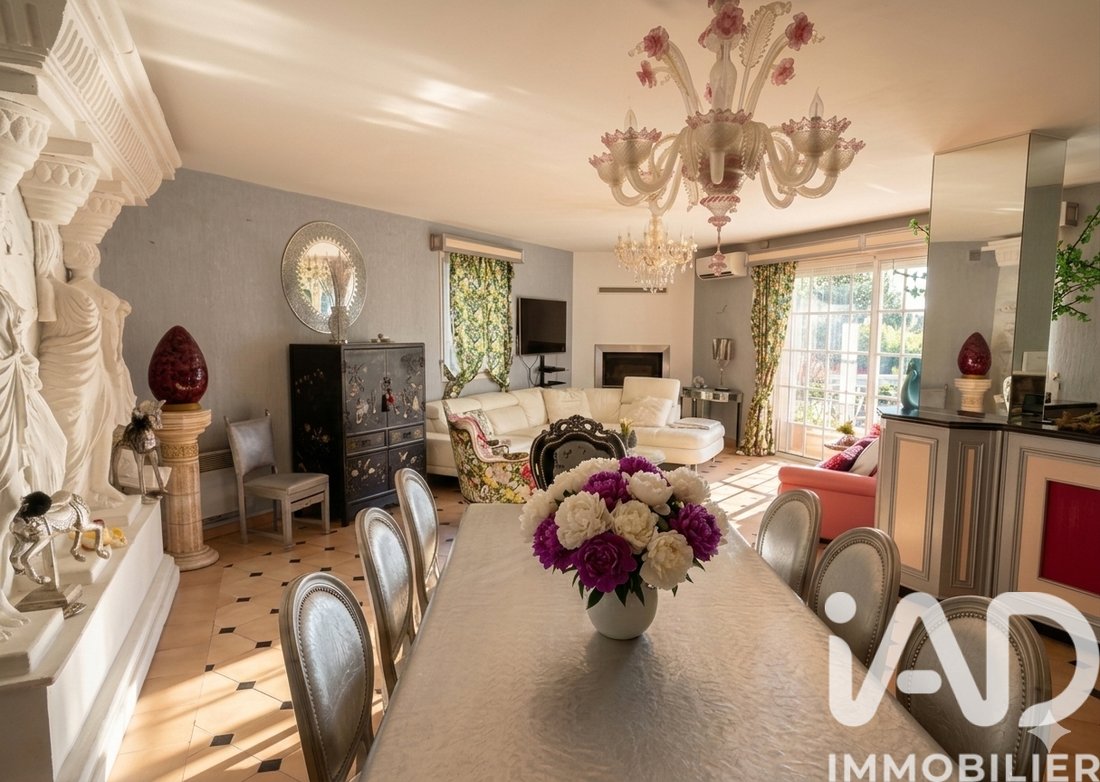 House in Hyeres, Provence-Alpes-Côte d'Azur, France 4 - 17382541