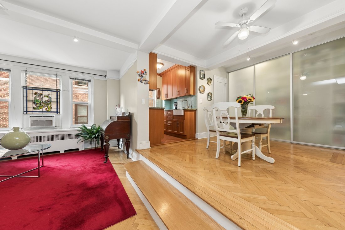 Co Op in New York, New York, United States 1 - 18572227