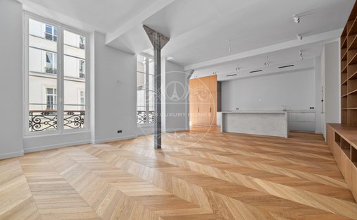 Apartment in Saint Philippe du Roule, Paris 8e Arrondissement, Paris 1