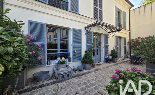 House in Ville Sud, Fontainebleau, France 1