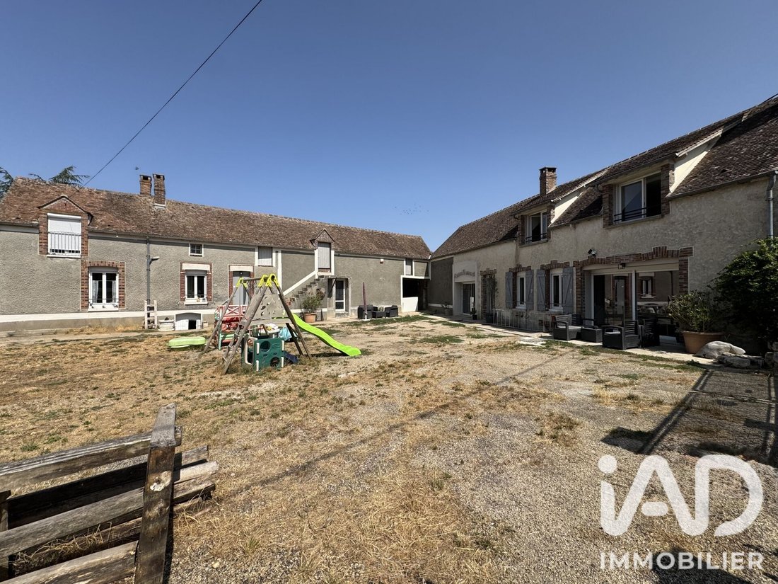 House in Poligny, Ile-de-France, France 1 - 18571461