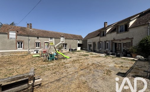 House in Poligny, Ile-de-France, France 1
