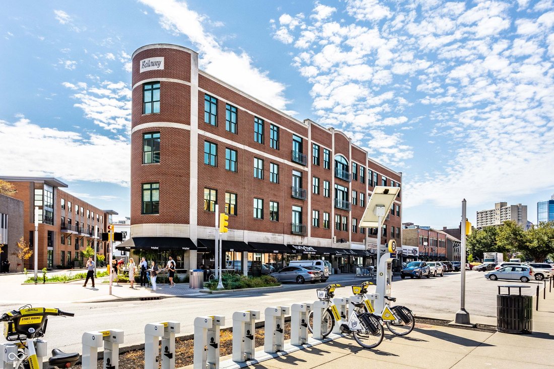 Condo in Indianapolis, Indiana, United States 1 - 18567038