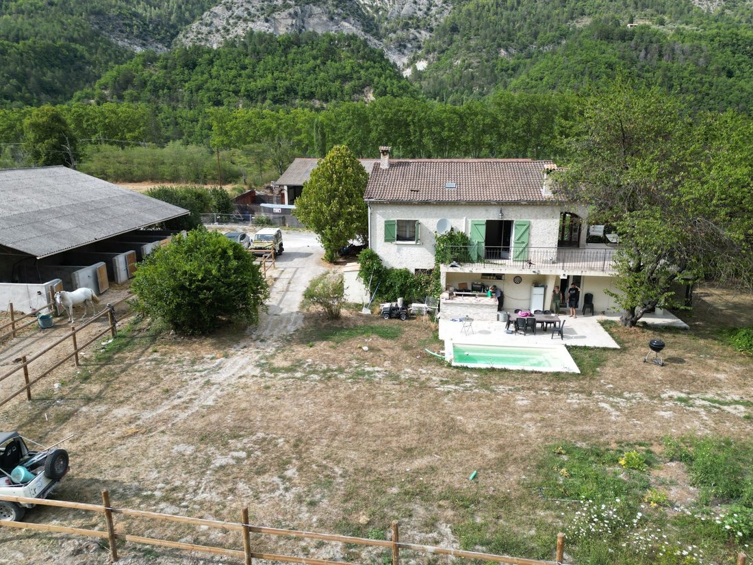 Villa in Entrevaux, Provence-Alpes-Côte d'Azur, France 3 - 16622218
