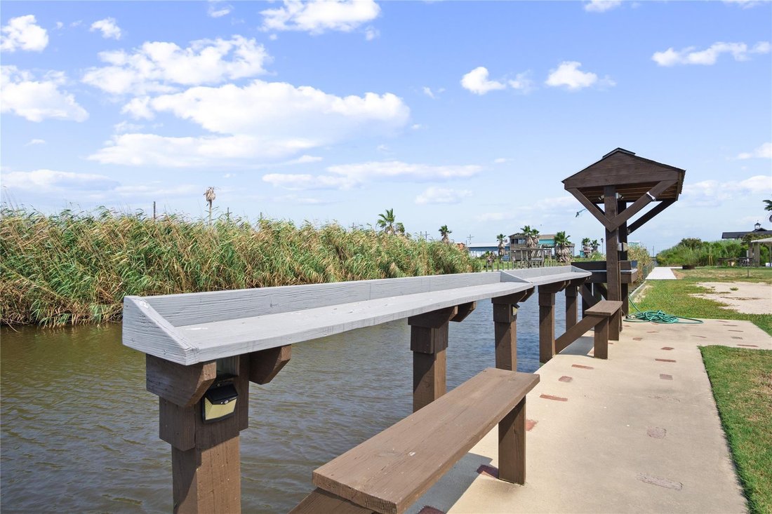 House in Bolivar Peninsula, Texas, United States 2 - 17208347