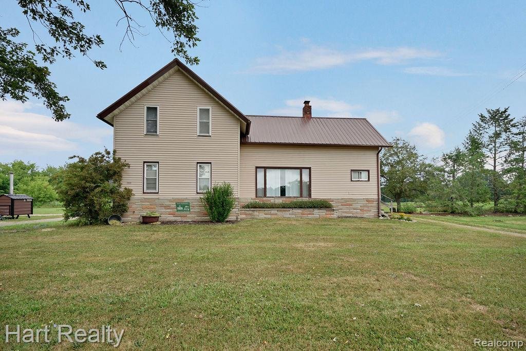 House in Capac, Michigan, United States 3 - 18570579