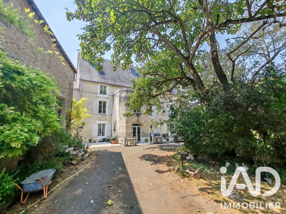 House in Chef-Boutonne, Nouvelle-Aquitaine, France 3 - 18560003