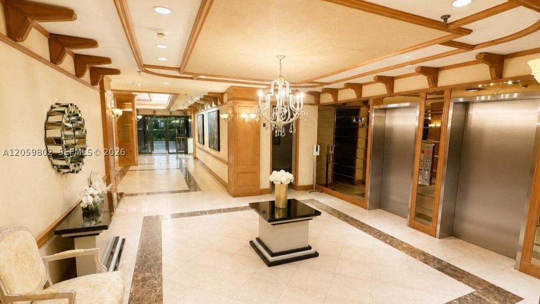 Condo in Bal Harbour, Florida, United States 3 - 18528871
