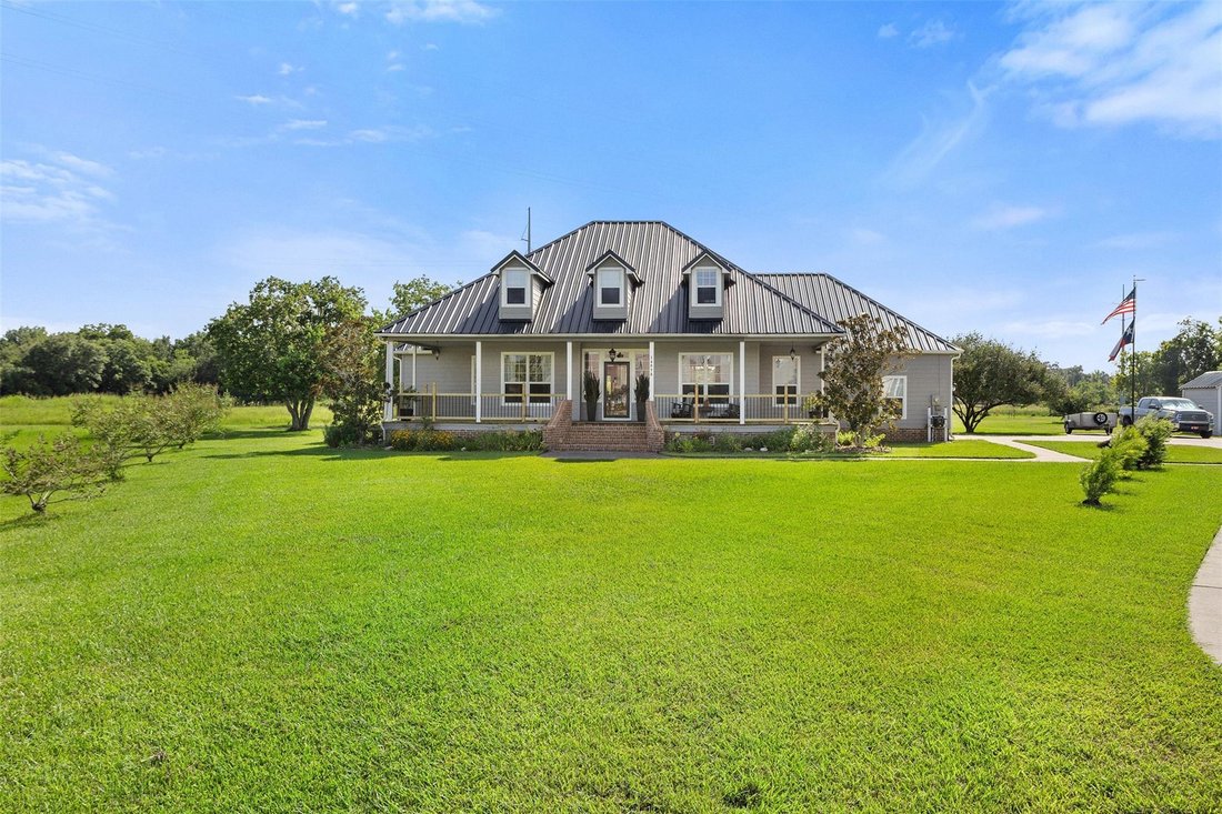House in Dickinson, Texas, United States 2 - 18570617