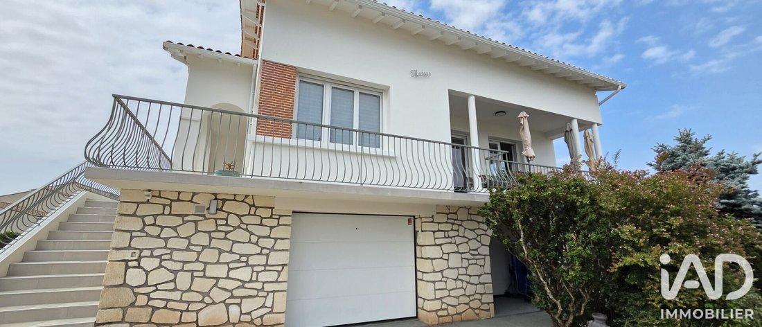 House in Vaux-sur-Mer, Nouvelle-Aquitaine, France 2 - 18571574