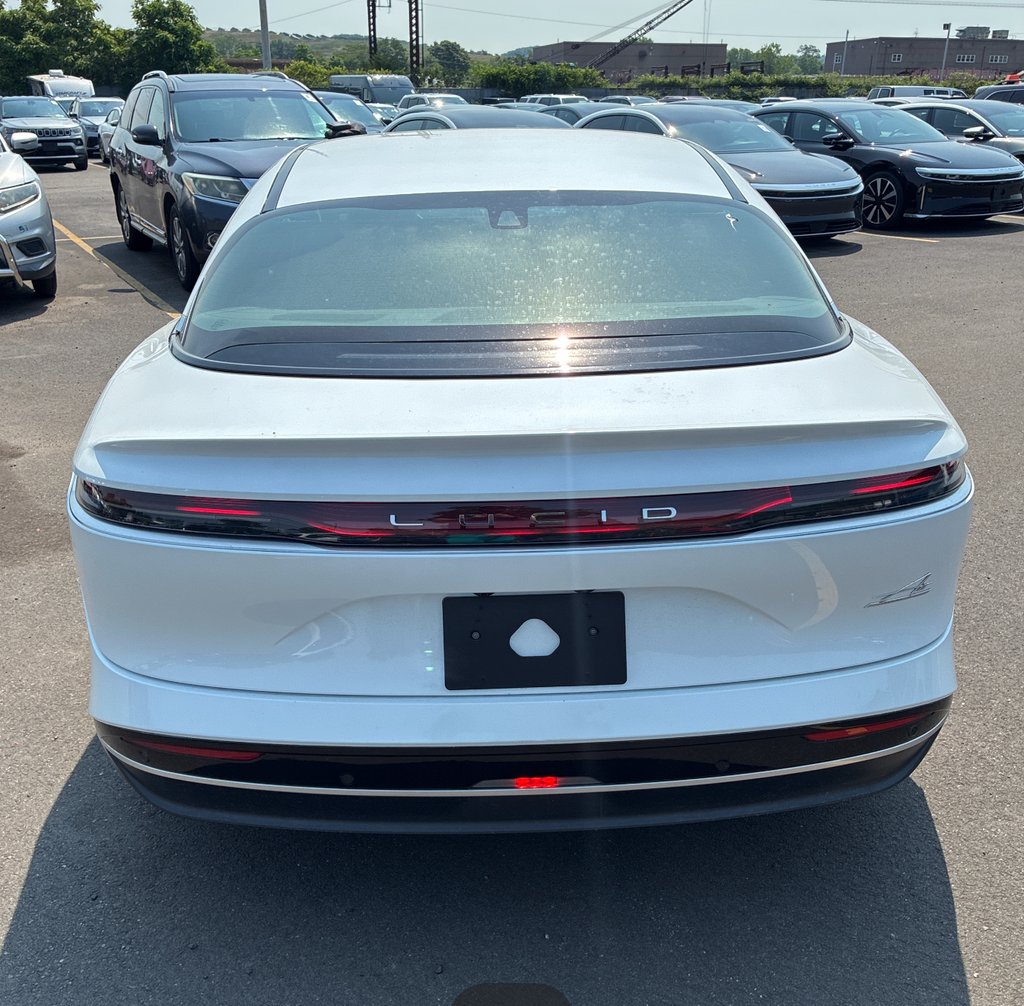 Sedan in Lake Villa, IL, United States 5 - 18570946