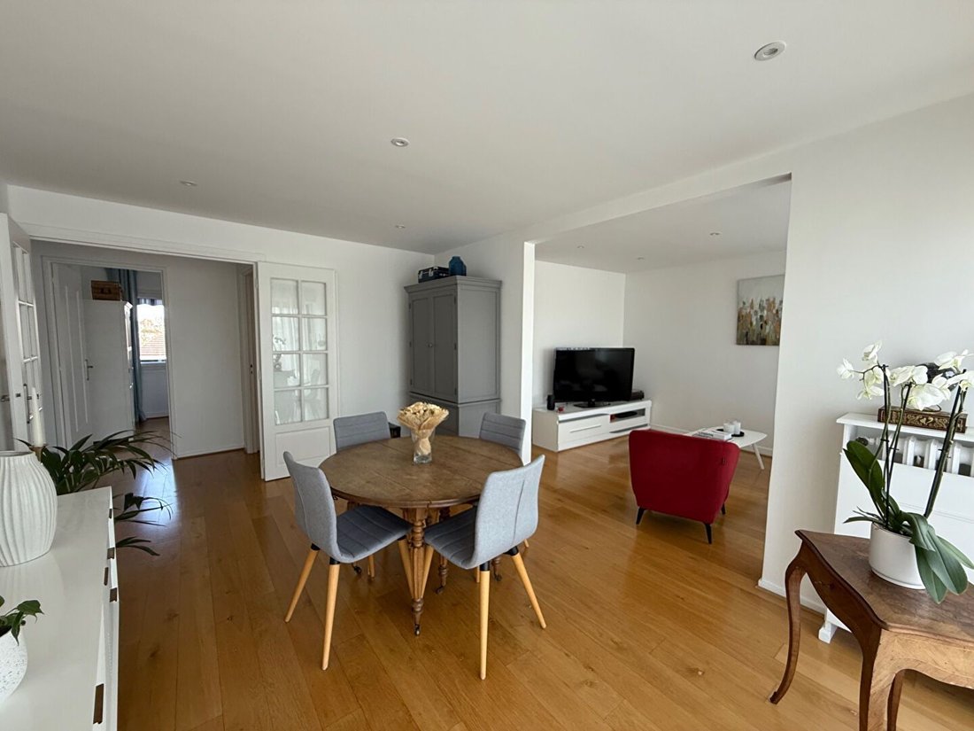 Apartment in Centre Ville-Sarments, Châtillon, France 2 - 18570820