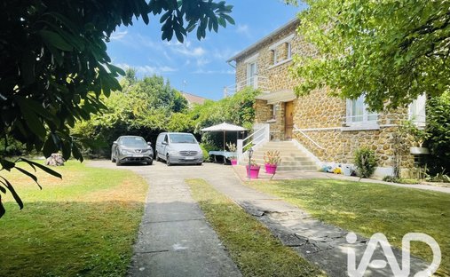 House in Centre Ville, Athis-Mons, France 1