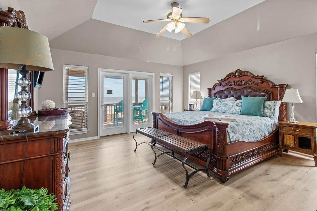 House in Galveston, Texas, United States 2 - 18567633