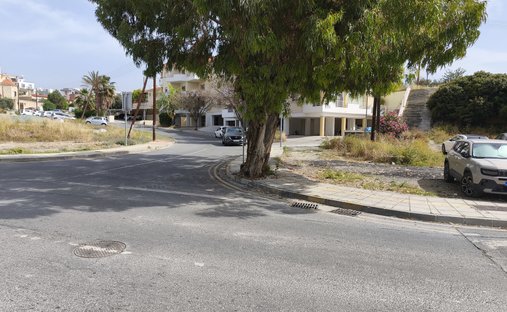 Terreno a Agios Athanasios, Distretto di Limassol, Cipro 1