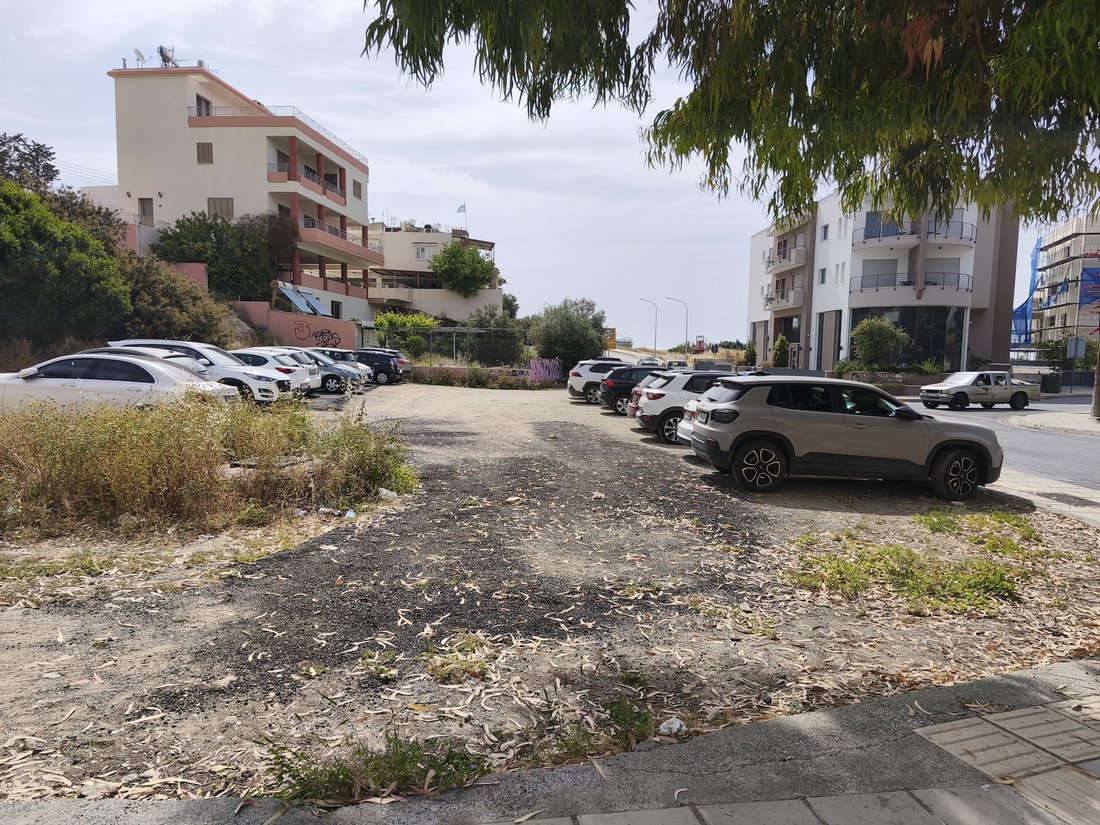Land in Agios Athanasios, Limassol, Cyprus 5 - 18123935
