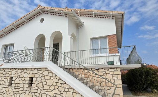 House in Vaux-sur-Mer, Nouvelle-Aquitaine, France 1