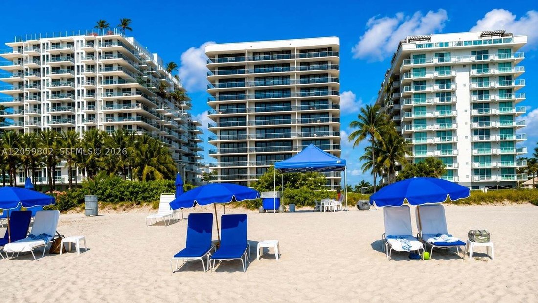 Condo in Bal Harbour, Florida, United States 2 - 18528871