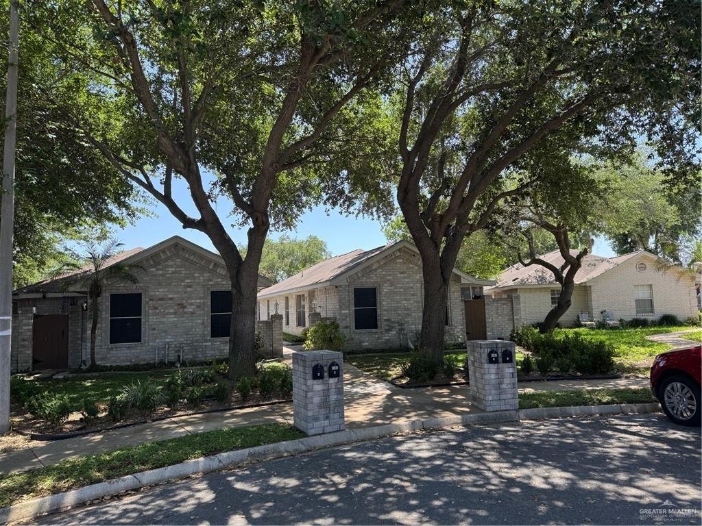 McAllen, Texas, United States 1 - 18573063