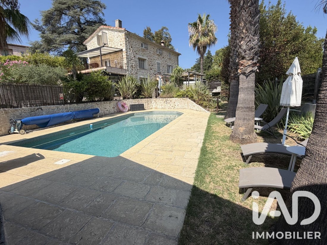 House in Le Rouret, Provence-Alpes-Côte d'Azur, France 2 - 18571559