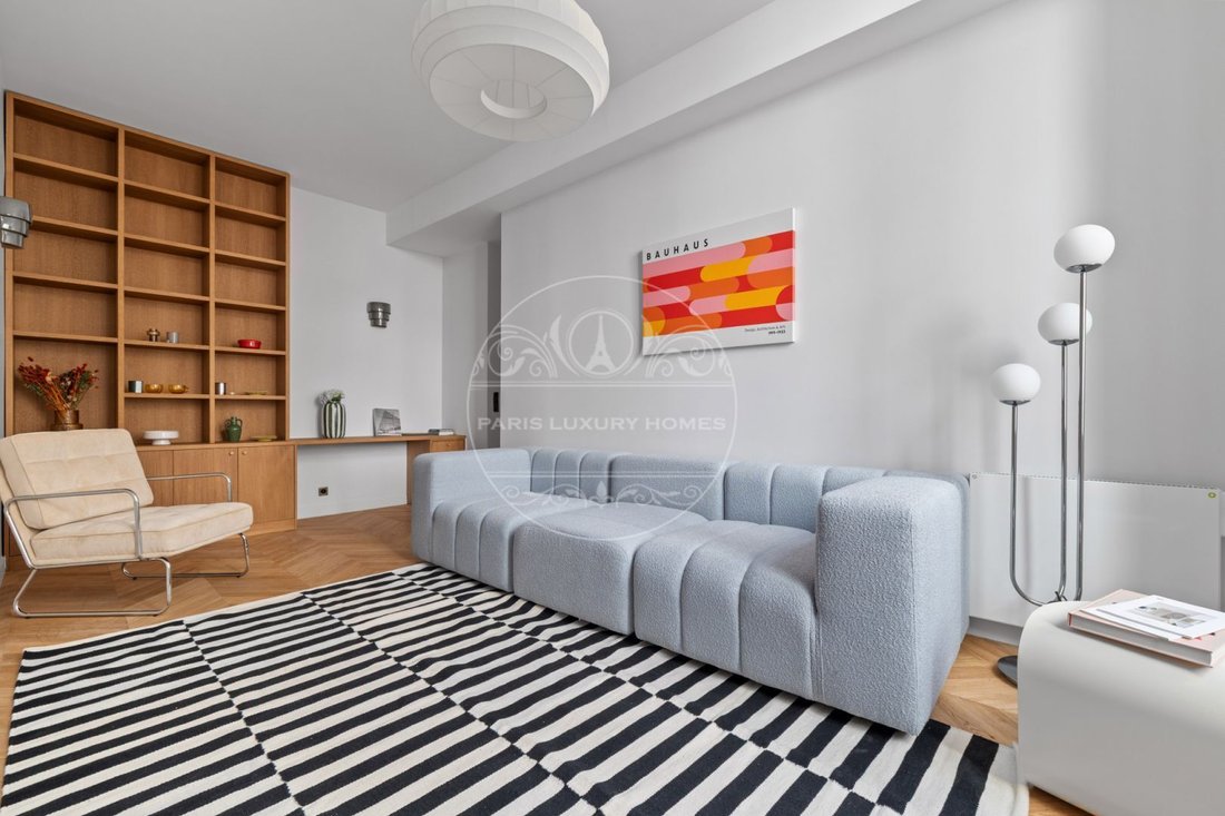 Apartment in Palais Royal, Paris 1er Arrondissement, Paris 1 - 18567611