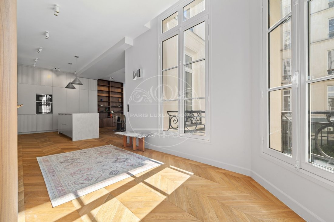 Apartment in Palais Royal, Paris 1er Arrondissement, Paris 3 - 18567613