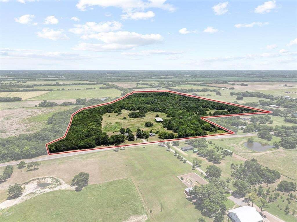 Farm Ranch in Bonham, Texas, United States 2 - 18567202