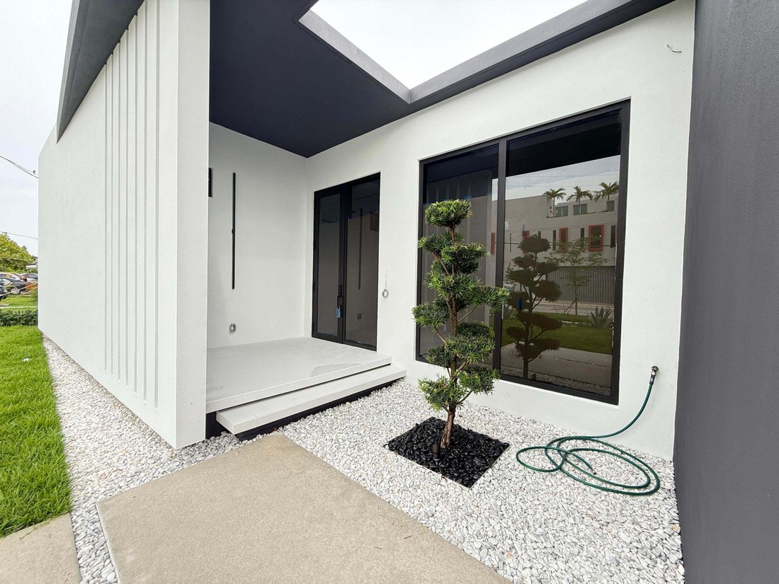 House in Miami, Florida, United States 4 - 17613423
