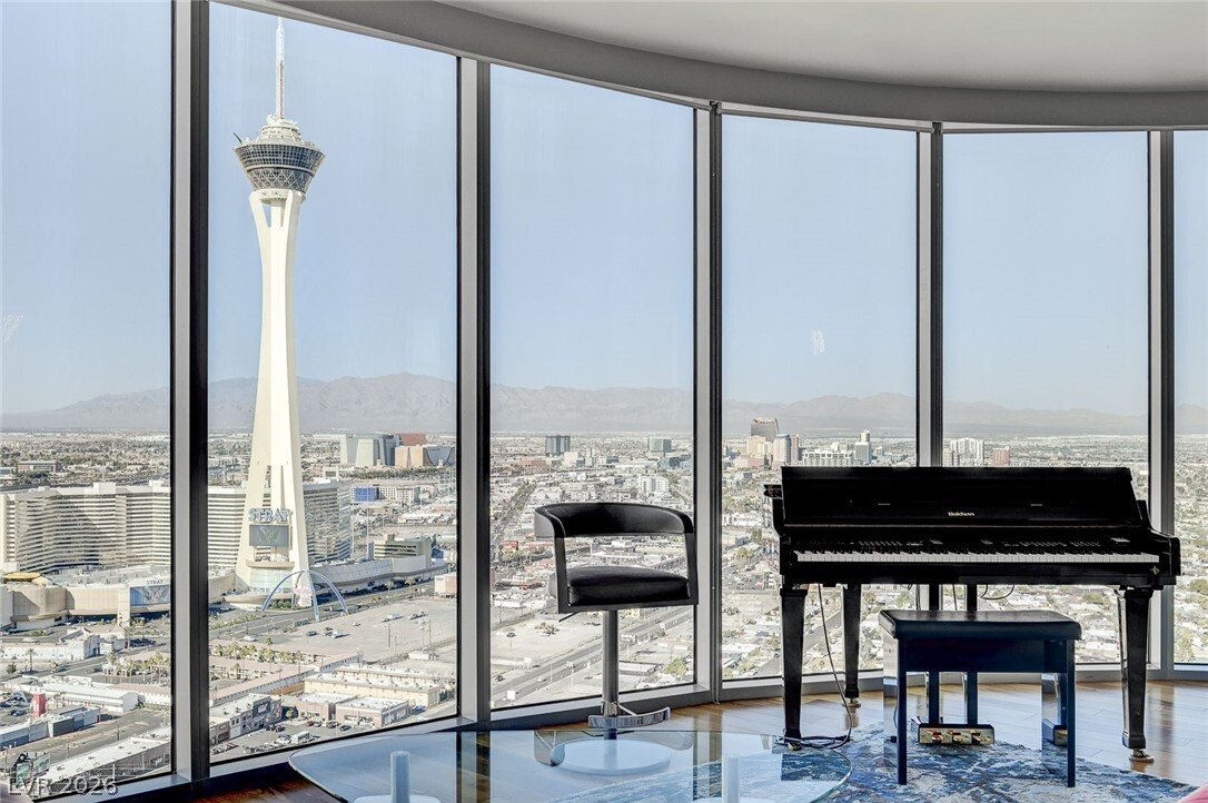Condo in Las Vegas, Nevada, United States 2 - 18572234
