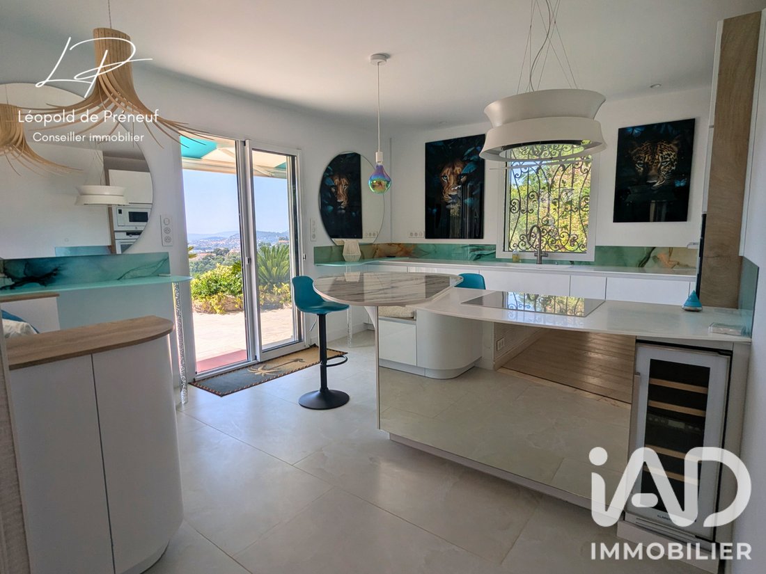 House in Hyeres, Provence-Alpes-Côte d'Azur, France 5 - 18571476