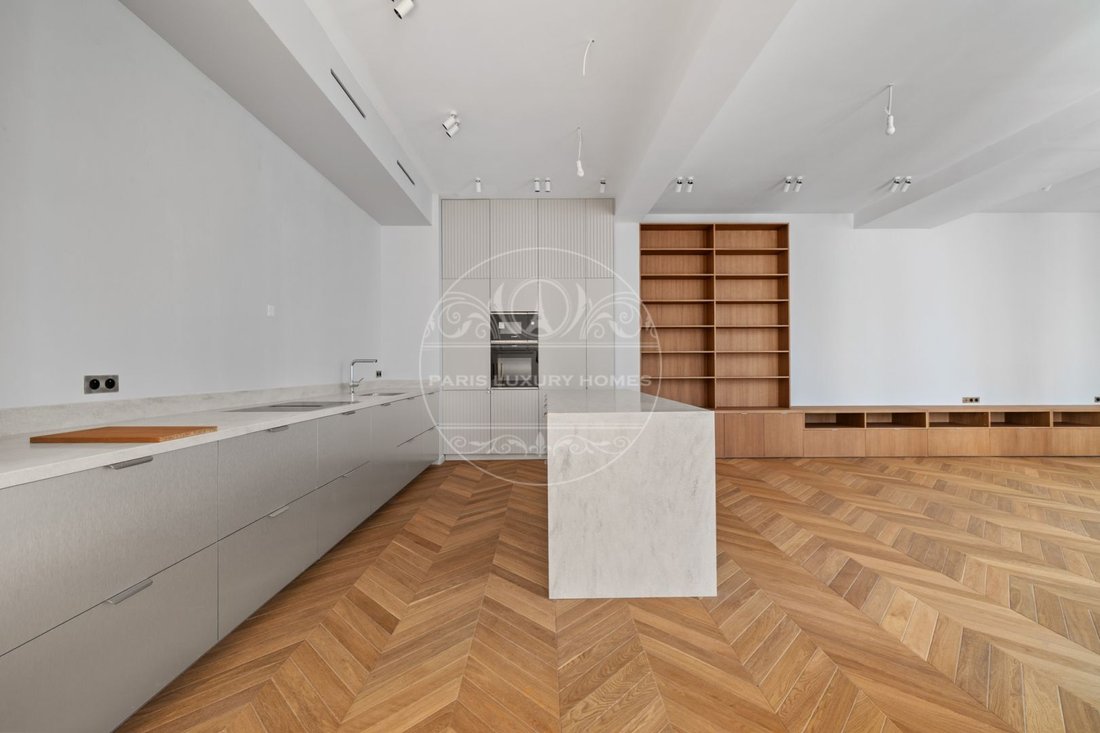 Apartment in Palais Royal, Paris 1er Arrondissement, Paris 4 - 18567622