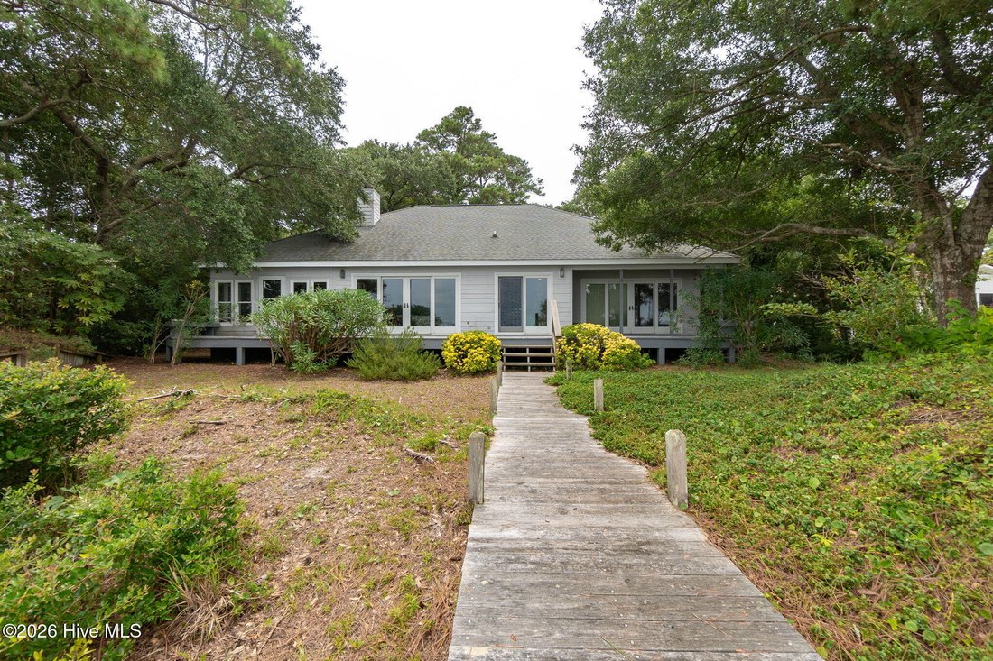 House in Pine Knoll Shores, North Carolina, United States 3 - 18568677