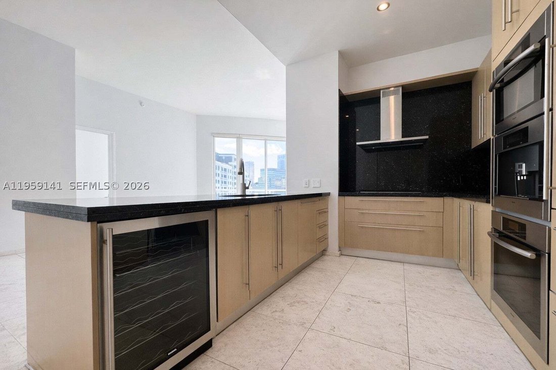 Condo in Miami, Florida, United States 5 - 17134964