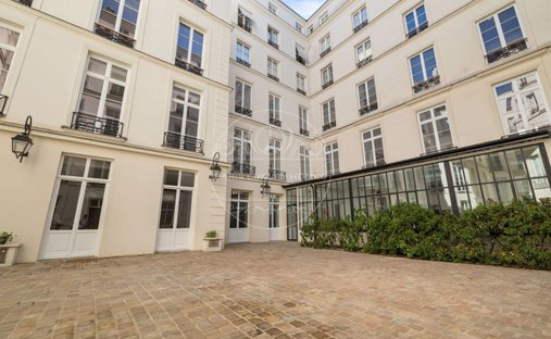 Apartment in Palais Royal, Paris 1er Arrondissement, Paris 1
