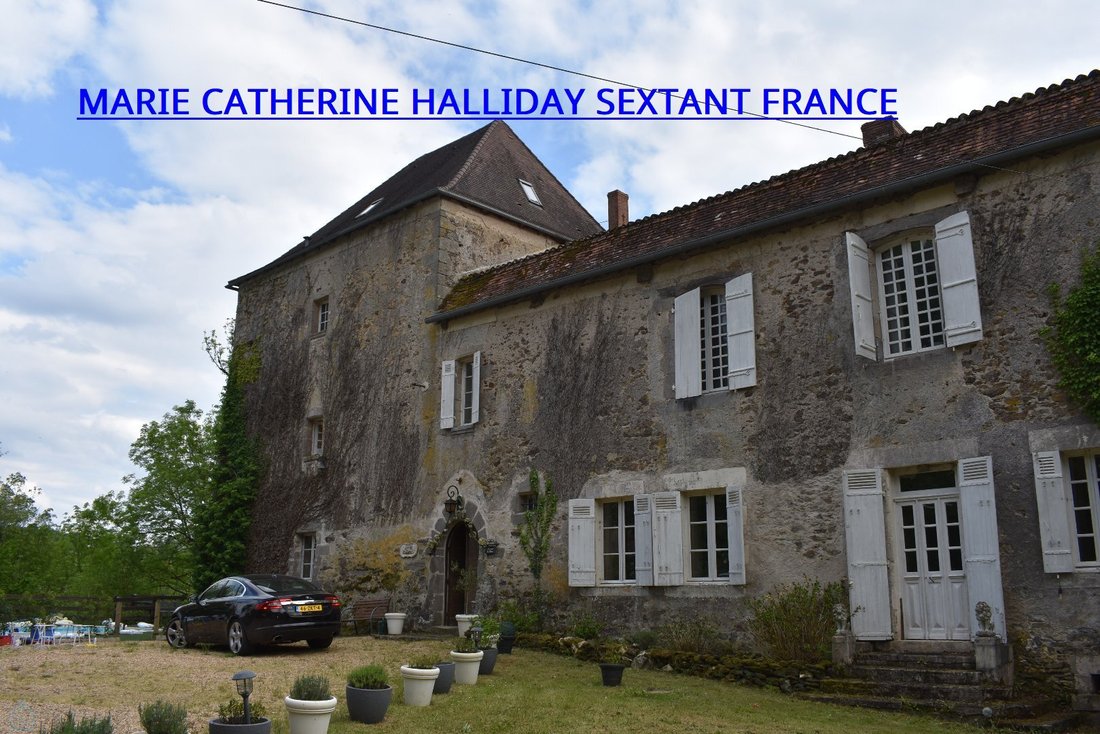 Chateau in Saint-Jory-de-Chalais, Nouvelle-Aquitaine, France 2 - 18572295