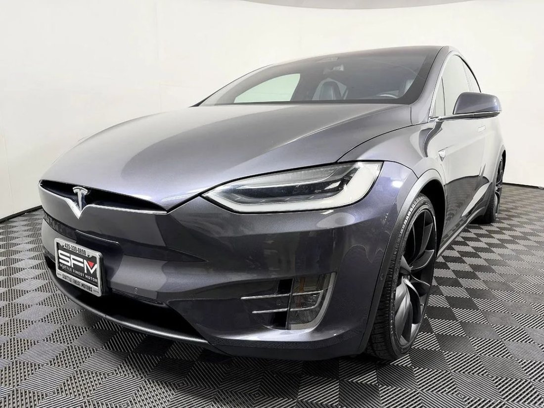 Suv in Lynnwood, WA, United States 3 - 18569840