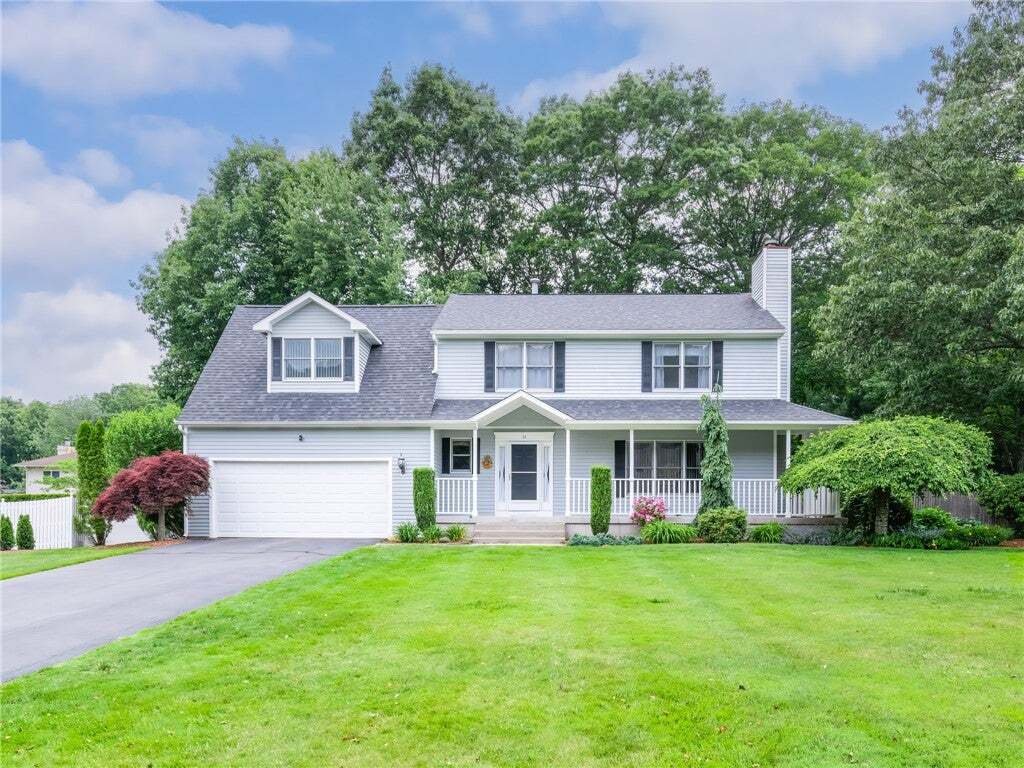 House in Cranston, Rhode Island, United States 1 - 18573026