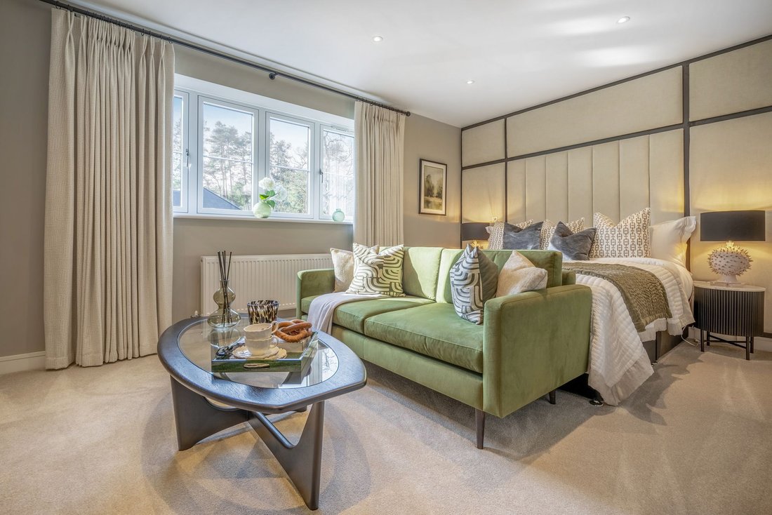 House in Sunninghill, England 4 - 17758078