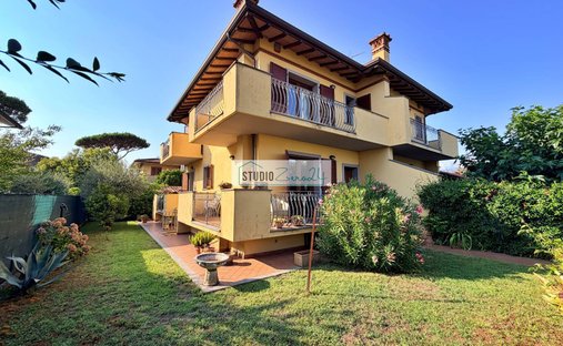 House in Fiumetto, Pietrasanta, Italy 1