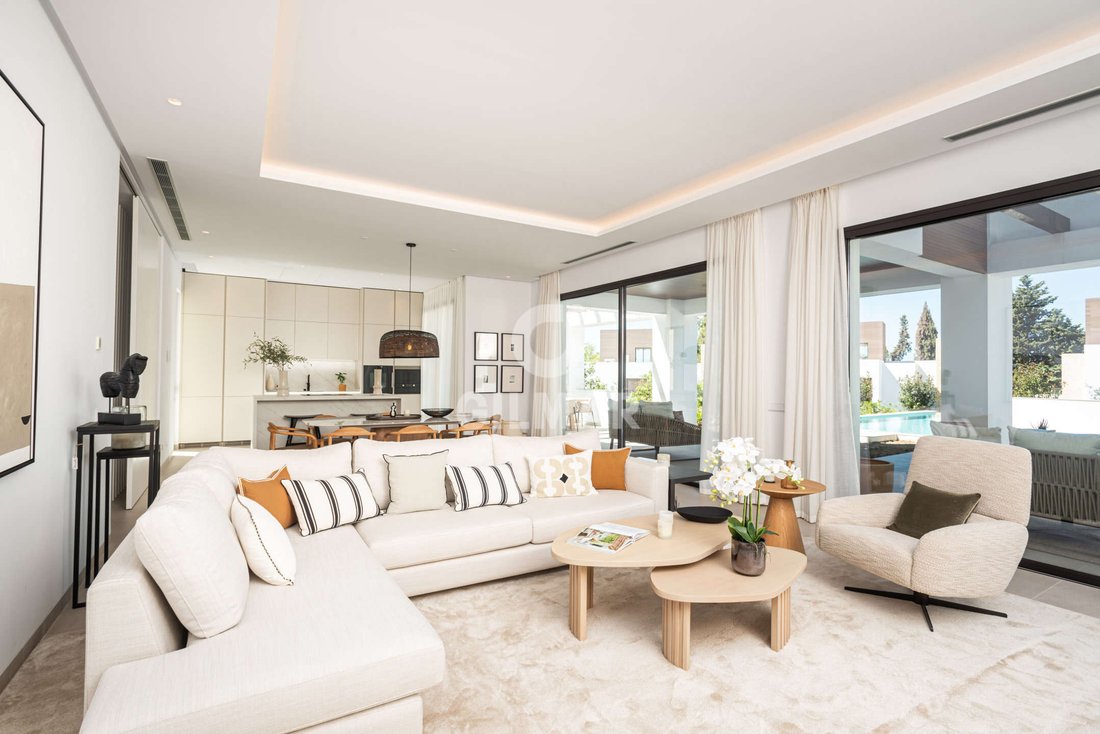 Villa in Golden Mile, Andalusia, Spain 2 - 14924396