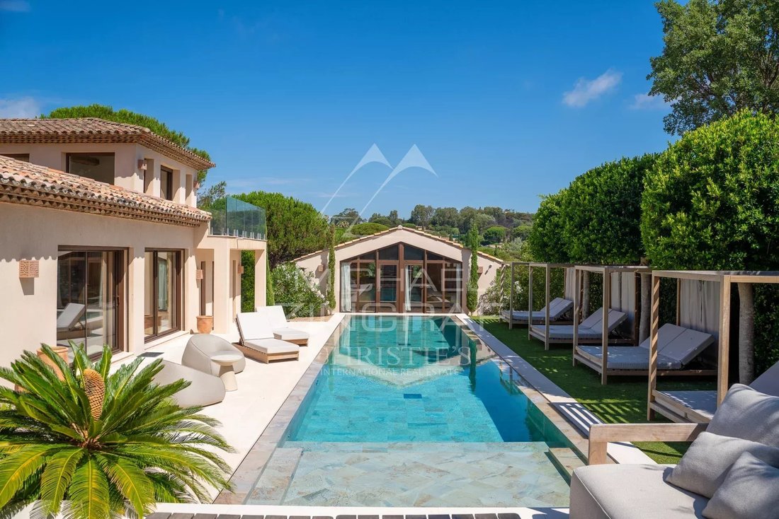 Villa in Ramatuelle, Provence-Alpes-Côte d'Azur, France 2 - 18567881