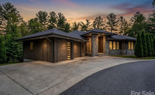 House in Flat Rock, North Carolina, United States 1