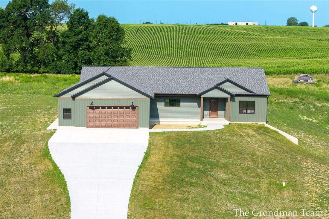 House in Middleville, Michigan, United States 2 - 18308677