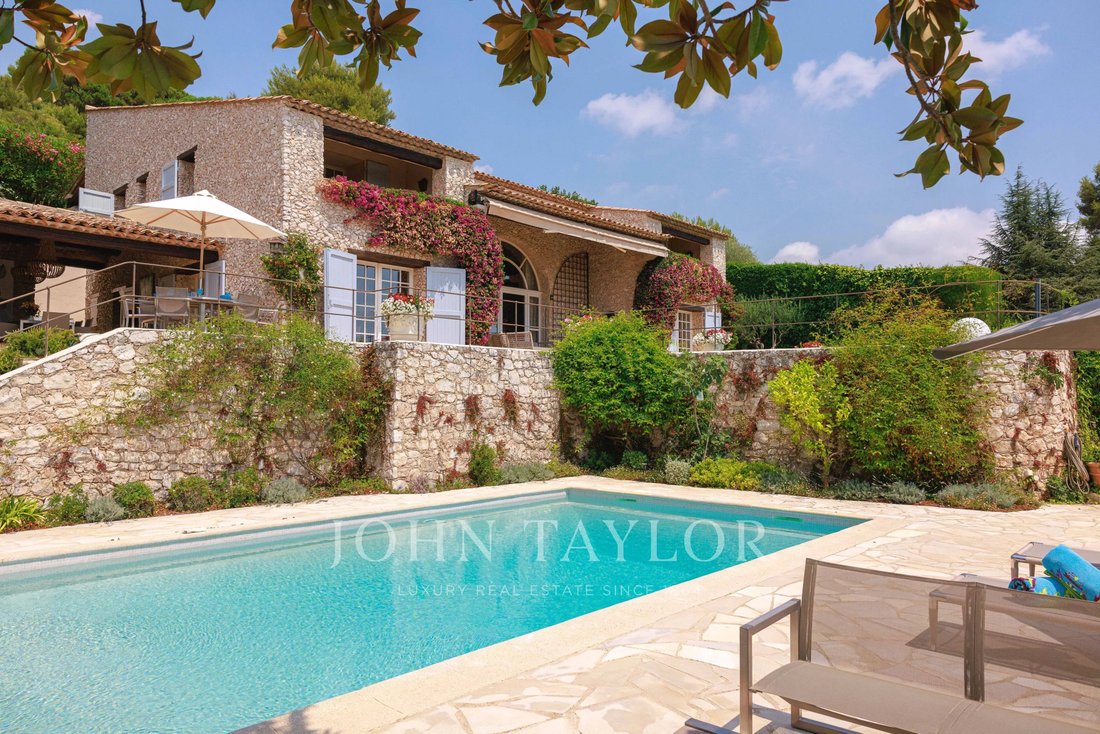 Estate in Saint-Paul-de-Vence, Provence-Alpes-Côte d'Azur, France 3 - 18573396