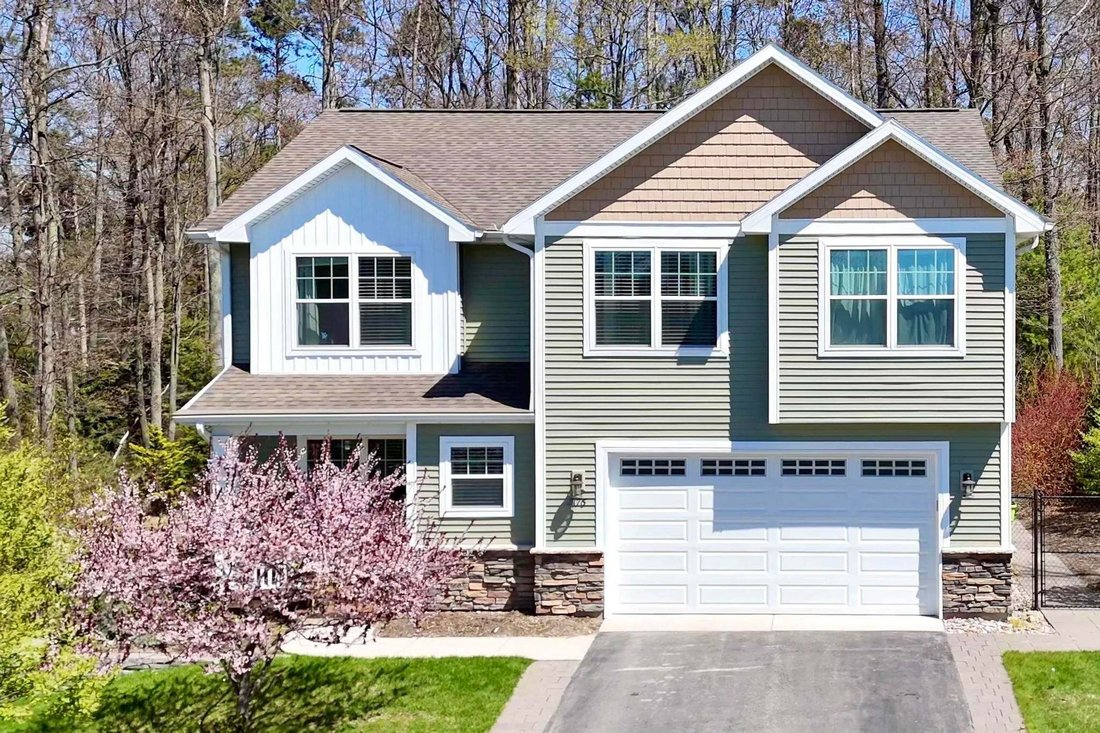 House in Traverse City, Michigan, United States 2 - 18568542