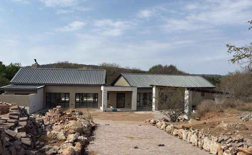House in Hoedspruit, Limpopo, South Africa 1