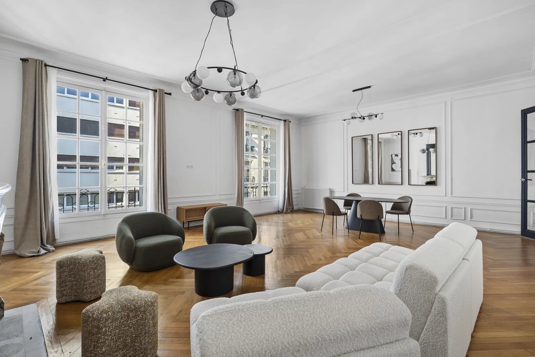 Apartment in Muette Sud, Paris 16e Arrondissement, Paris 5 - 18573412