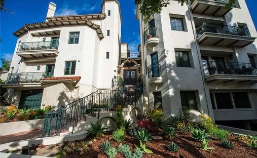 Condo in Los Angeles, California, United States 1