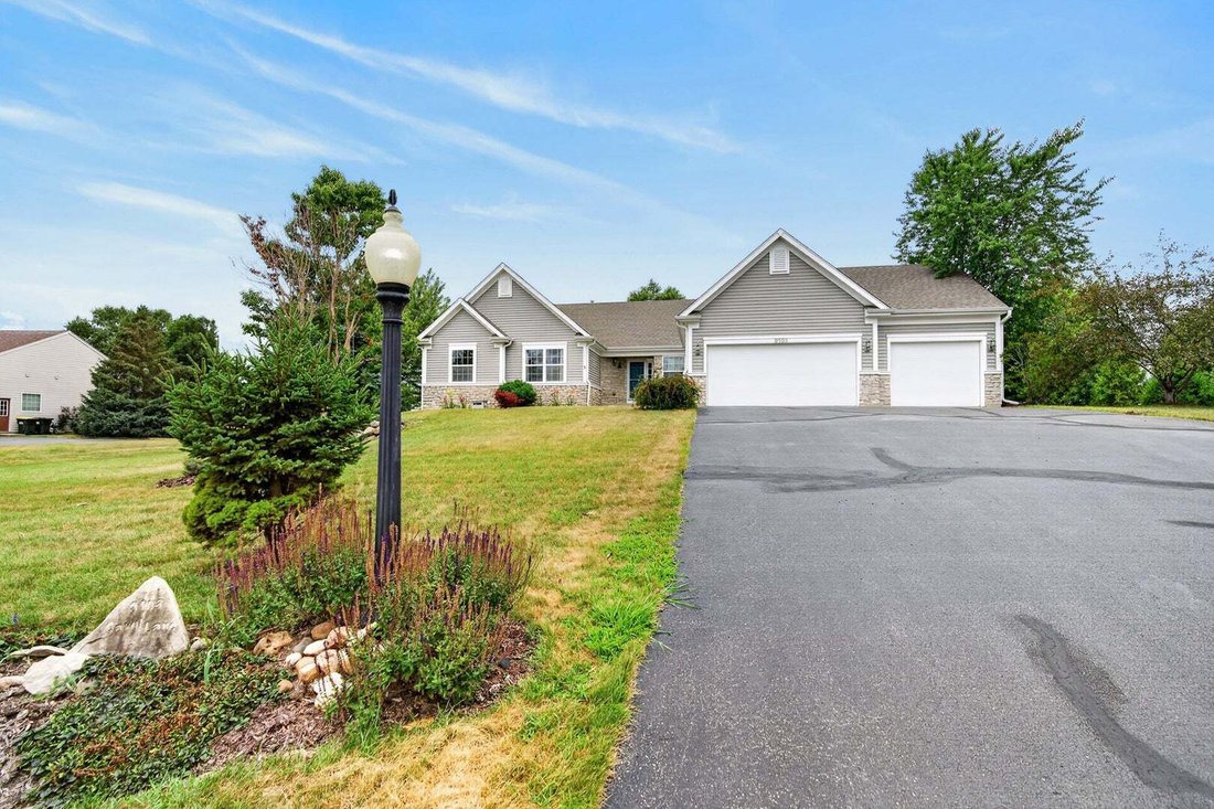 House in Fox Lake, Illinois, United States 5 - 18567187
